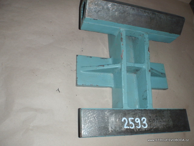 Kříž vyrovnávací BUC 63 (02593.JPG)
